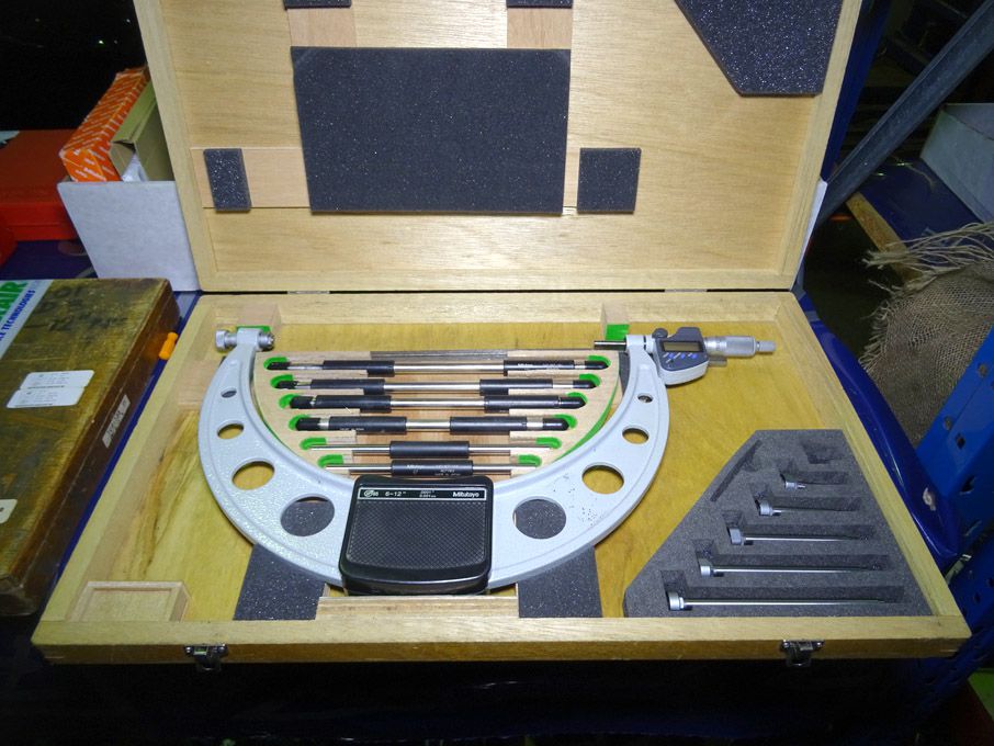 Mitutoyo digital micrometer set, 6-12" in wooden b...