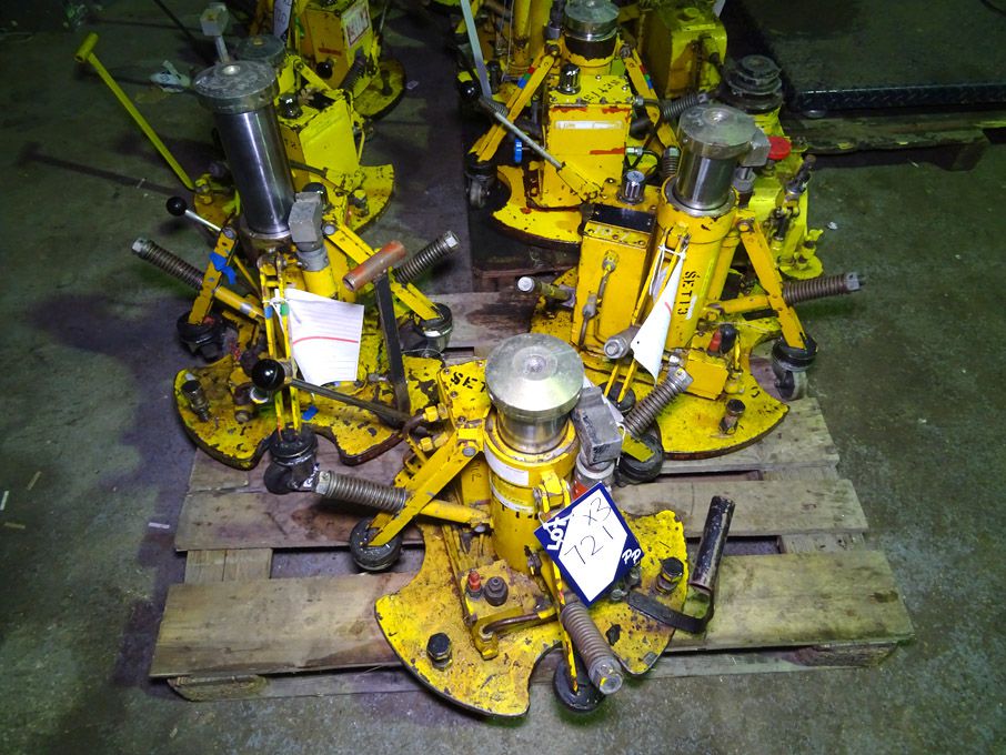 3x mobile hydraulic aircraft jacks - lot located a...