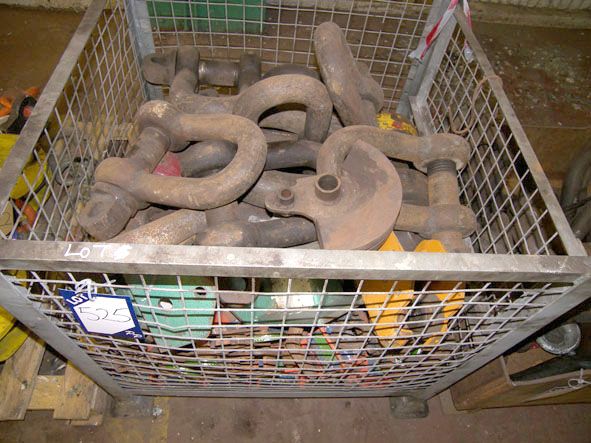 Qty various shackles, sheet metal plate lifters et...