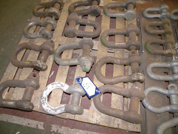 12x lifting shackles to 14.5 ton swl on pallet - L...