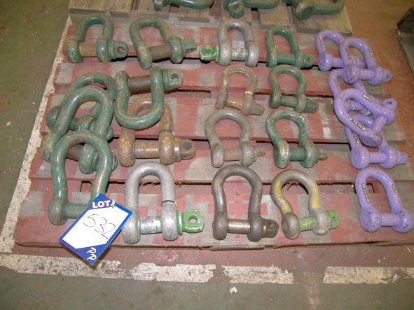 22x lifting shackles to 9.2 ton swl on pallet - Lo...