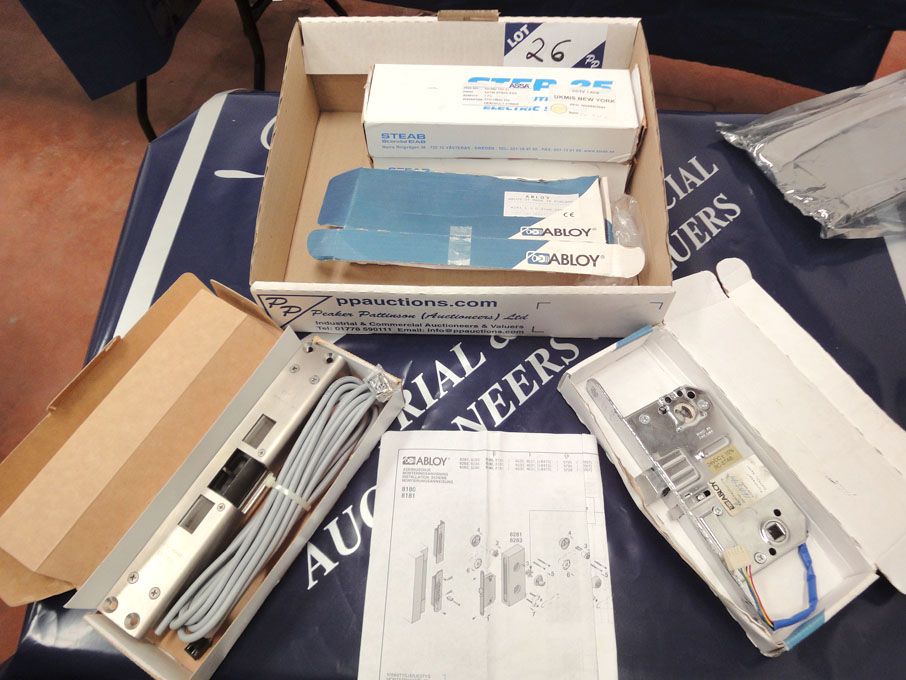 Qty Steab Step 25 ST670/625 12v electric Deadbolt...