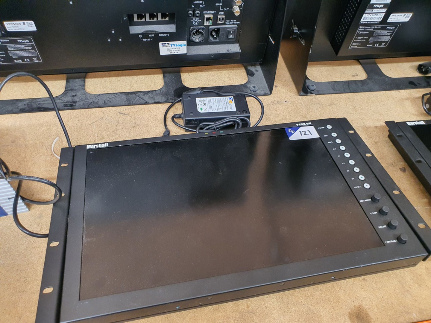 Marshall V-R171X-DLW LCD rack type monitor