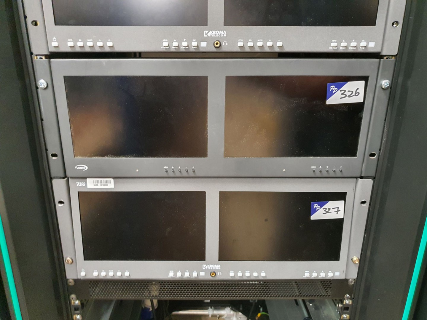 Vutrix DPTP9HDSDI rack type monitor