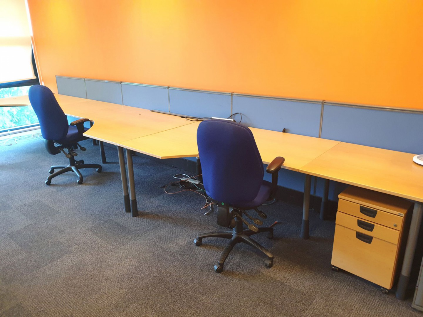 3x Kinnarps beech office desks inc: 7x blue uphols...