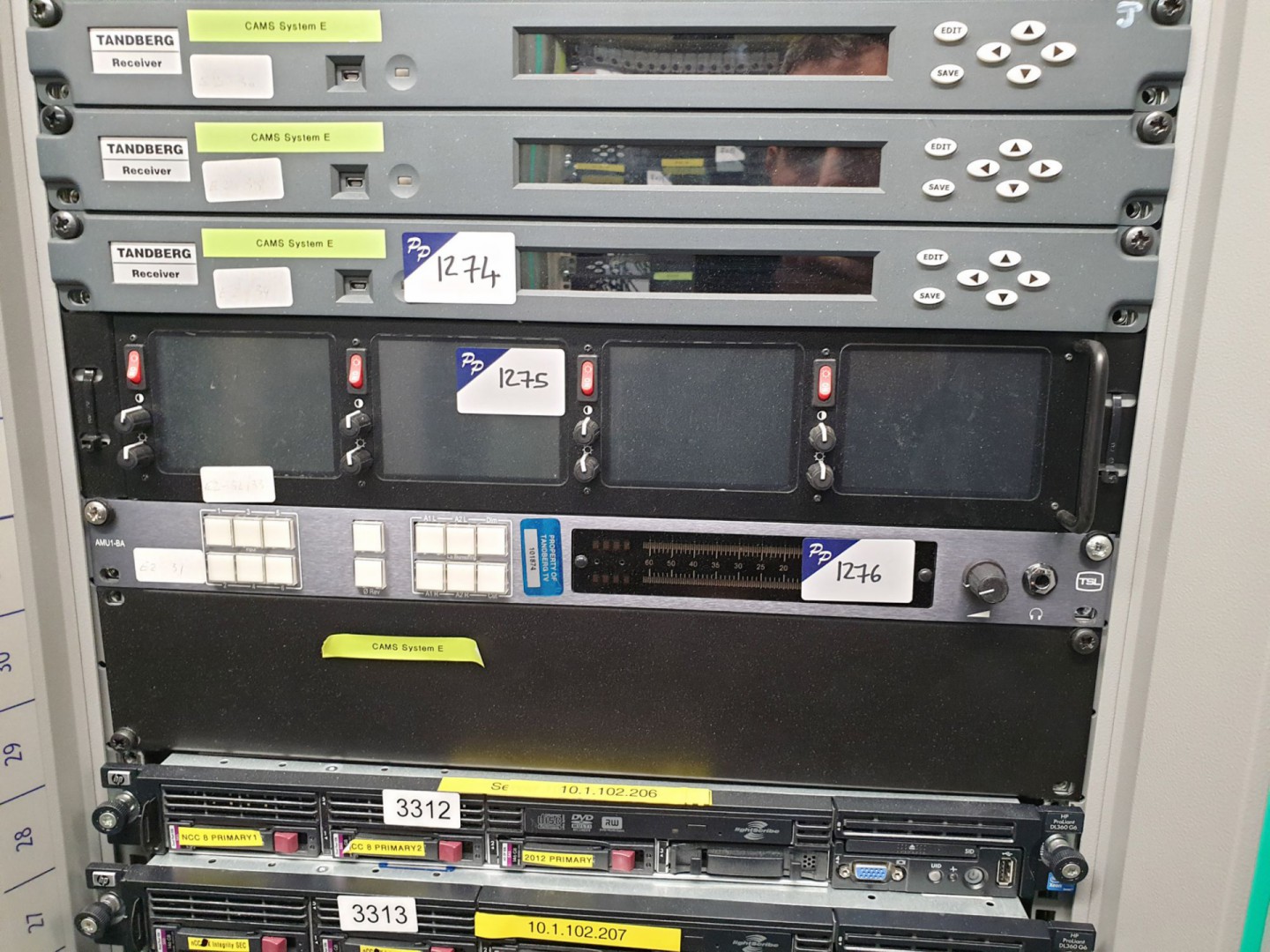 Product Shop LRM-4521 4x4" rack type monitor