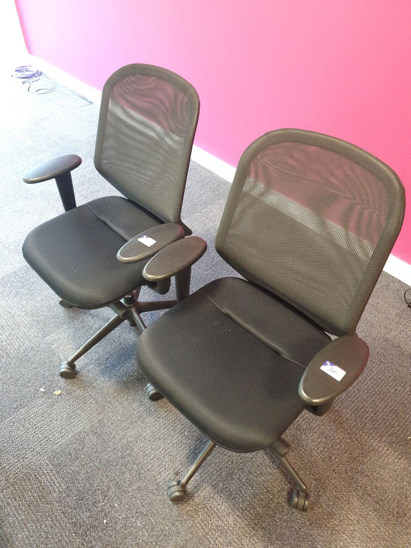 2x Vitra black upholstered office chairs