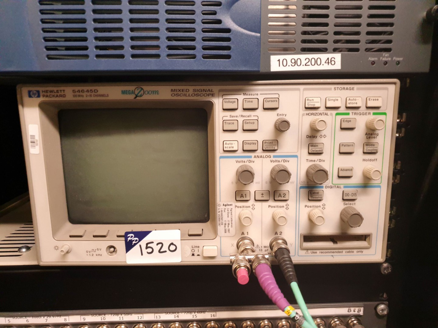 HP 54645D mixed signal oscilloscope
