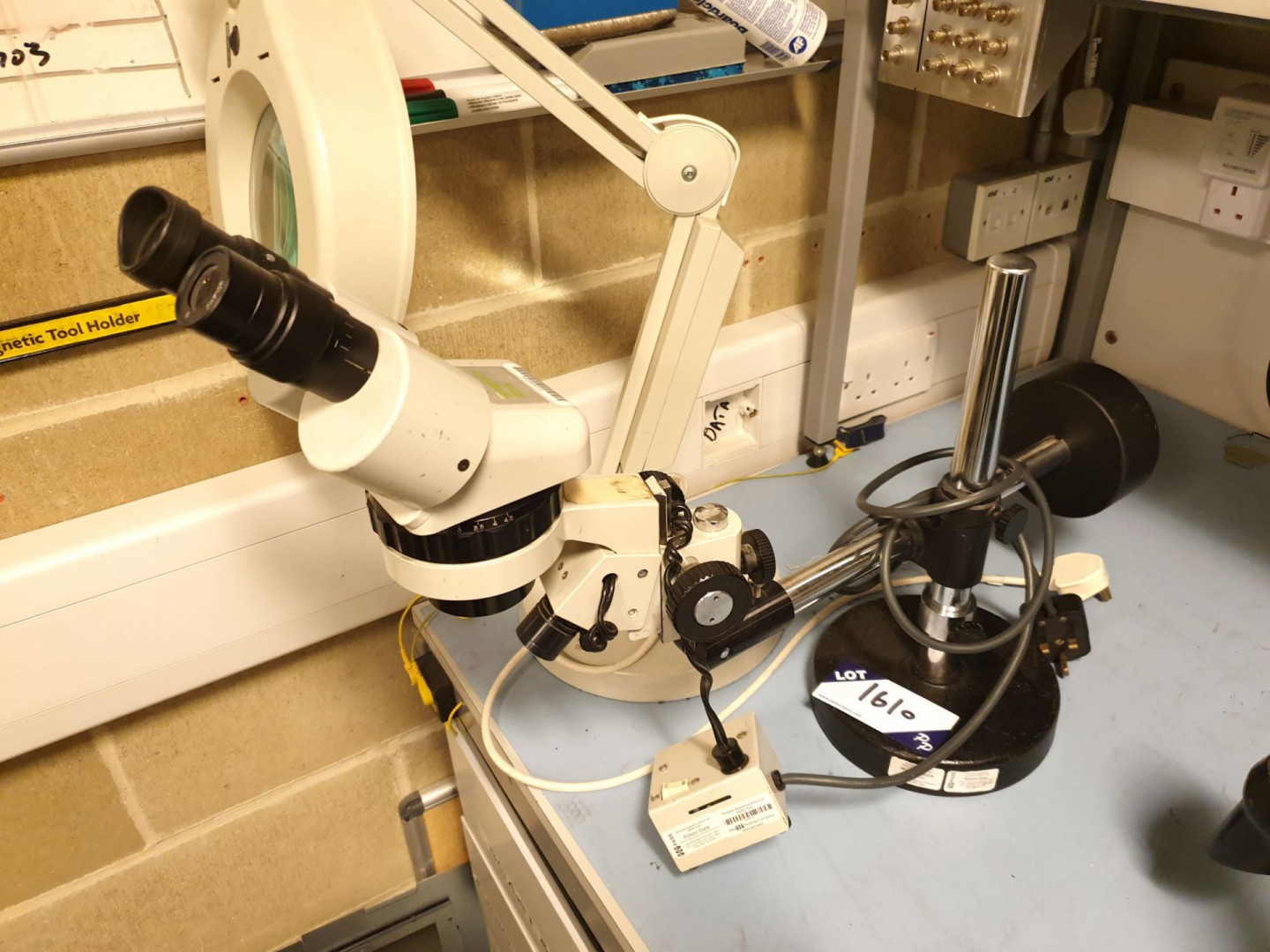 Hampshire Micro Lab microscope with RS magnifying...