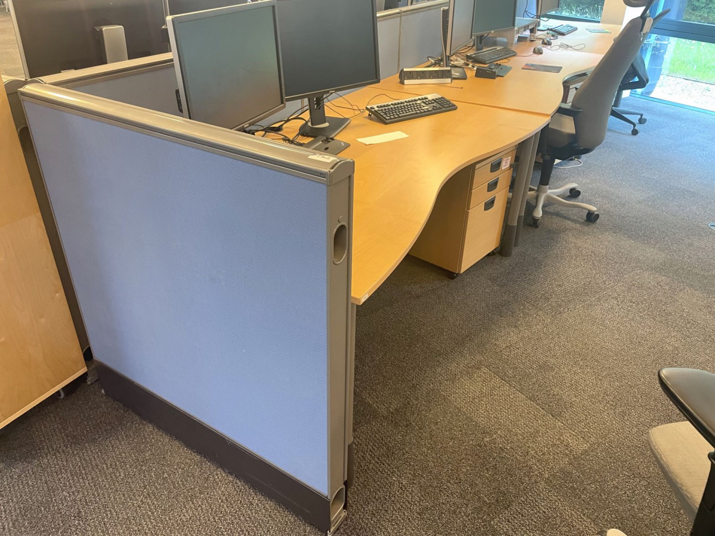 3x Kinnarps light oak office desk, 1800x1000mm wit...
