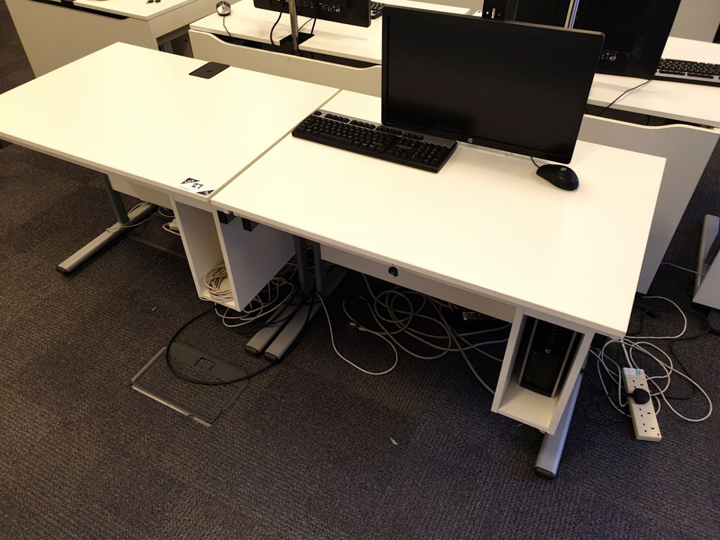 2x white 1000x700mm training desks with 1x Compaq...