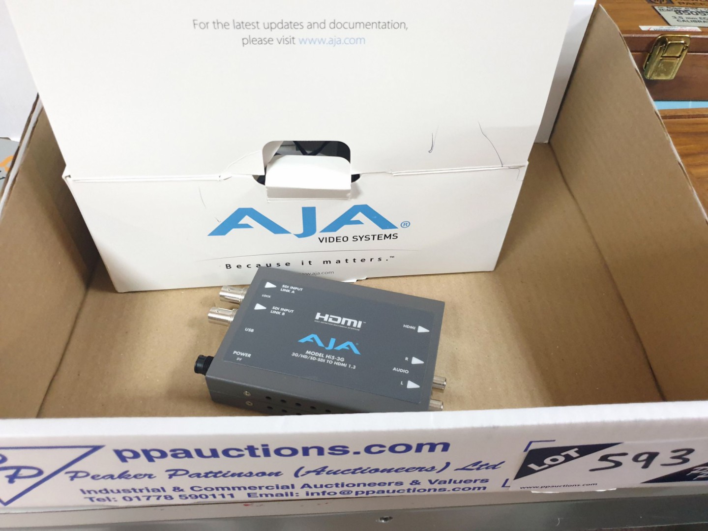 AJA Hi5-3G/HD/SD-SDi to HDMI 1.3 converter (boxed...