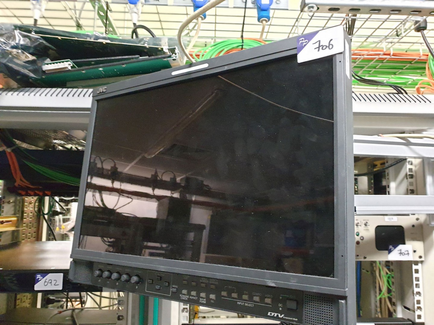 JVC DT-V17L3D multi format LCD monitor on bracket