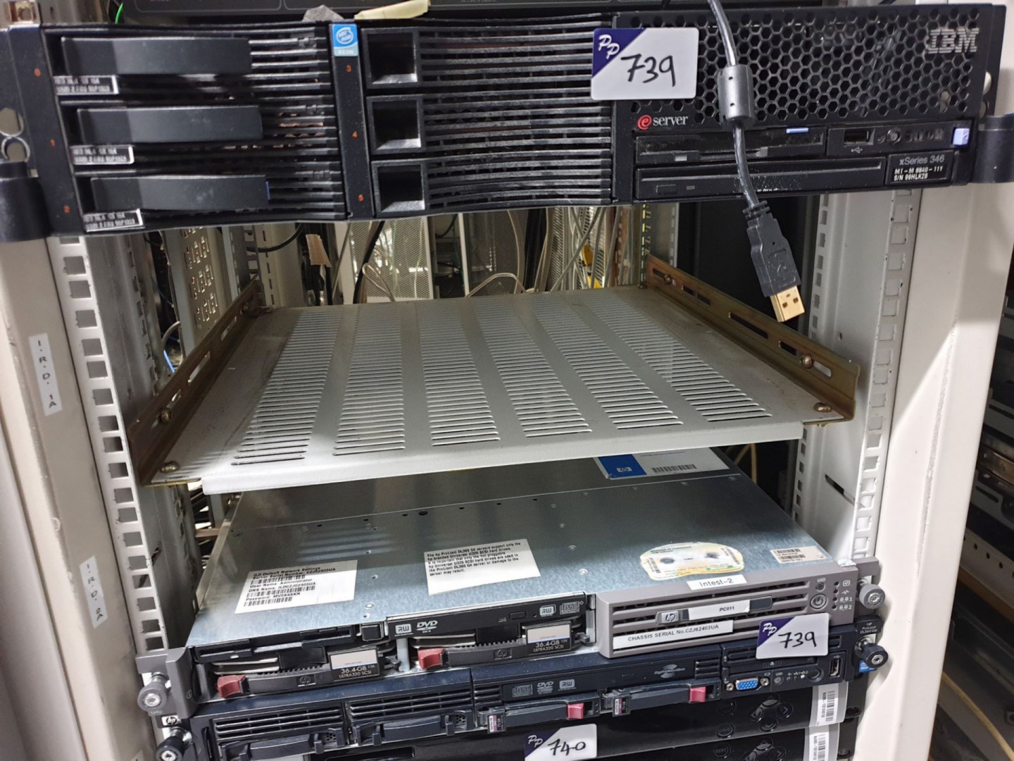 2x IBM X Series 346 rack type server, HP Proliant...