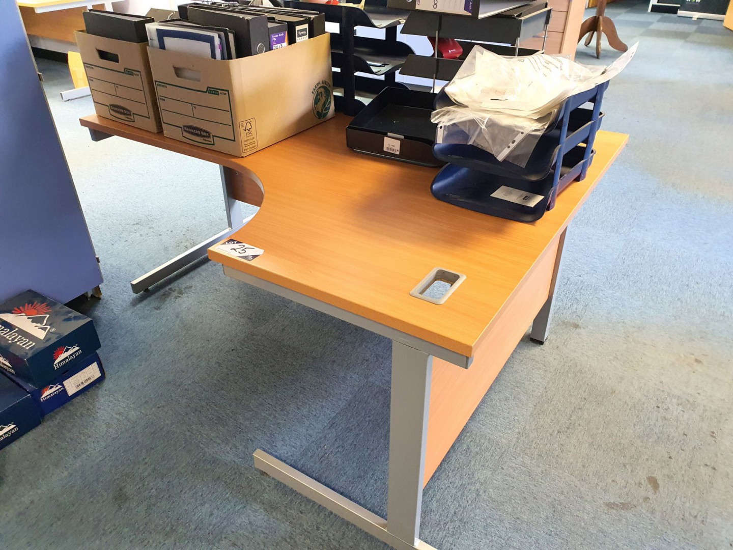 L-shape desk, 1600x1200mm & 3x 3 drawer pedestals...