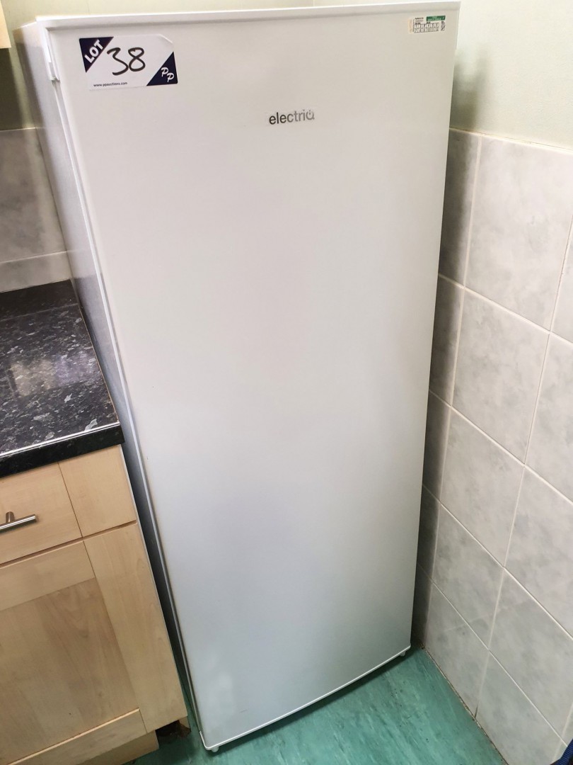 Electronic 3/4 freestanding upright white fridge,...
