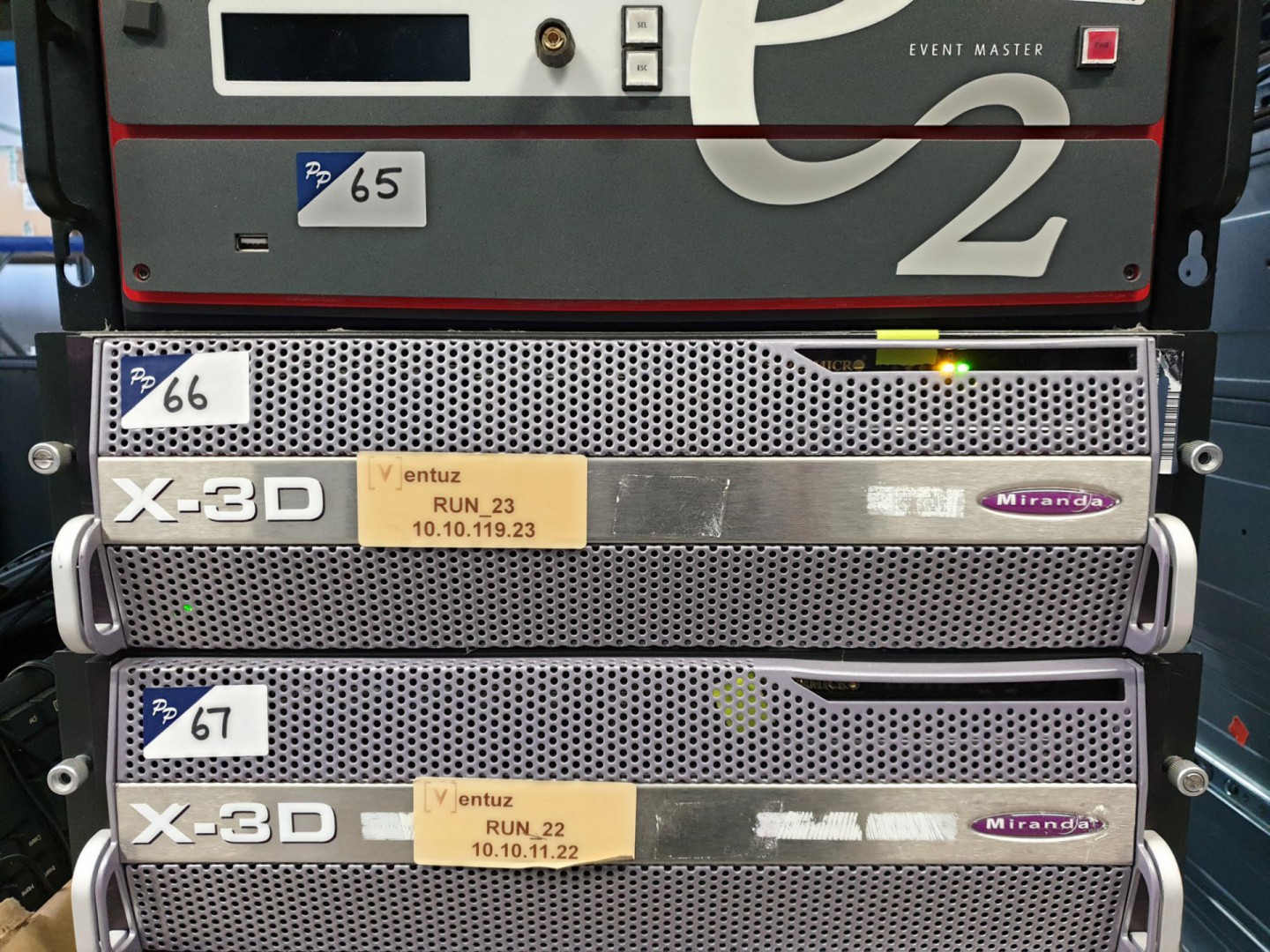 Miranda X-3D media server with dongle