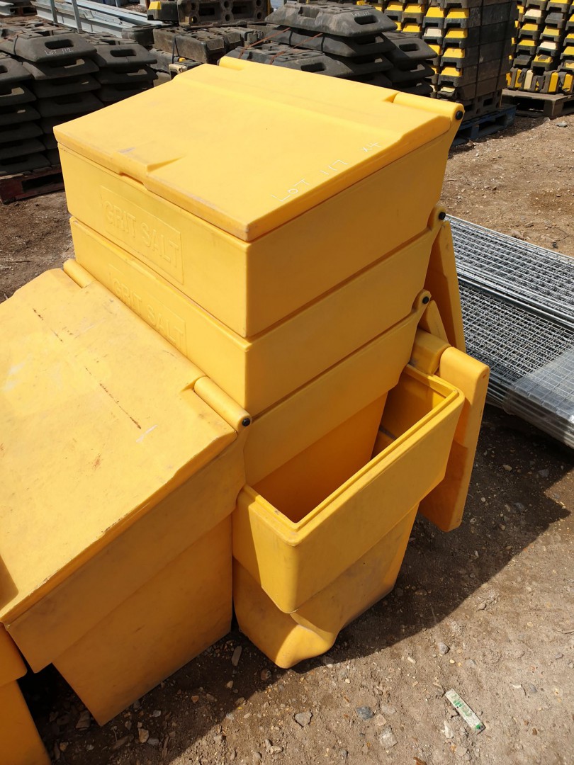 4x yellow plastic grit bins, 800x700x500mm approx