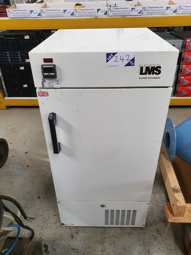 LMS 120 cooled incubator, 240v, 120 litre, 420x400...