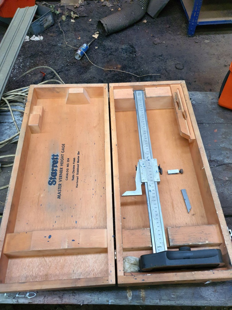 Starrett 500mm height gauge in wooden case - Lot L...