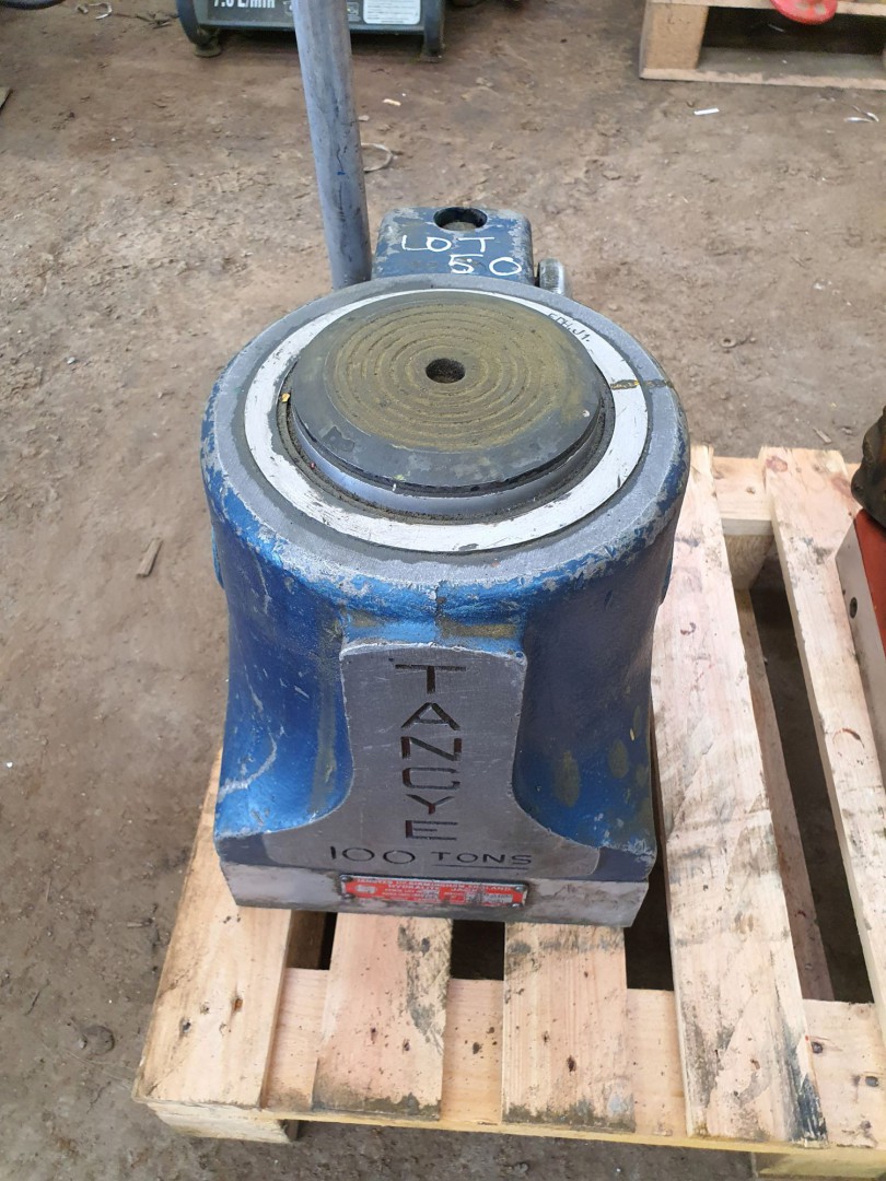 Tancy Hydrolite 6100 100T hydraulic Jack - Lot Loc...
