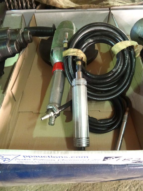 Pneumatic angle grinder / hand tool - lot located...