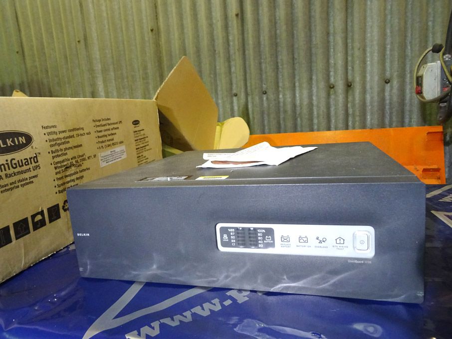 Belkin Omm Guard 3200VA rack mount UPS (boxed) - l...