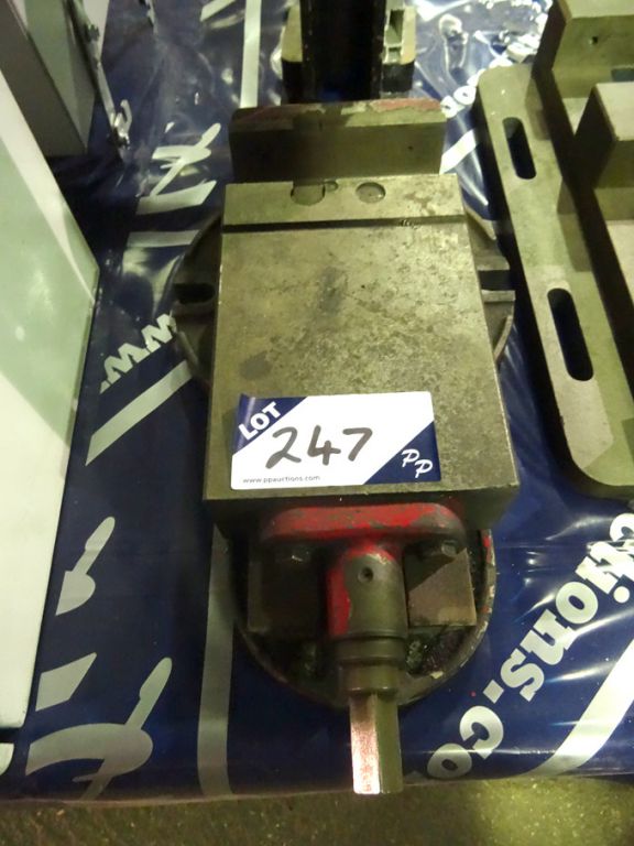 Abwood 150mm machine vice - lot located at: PP Sal...