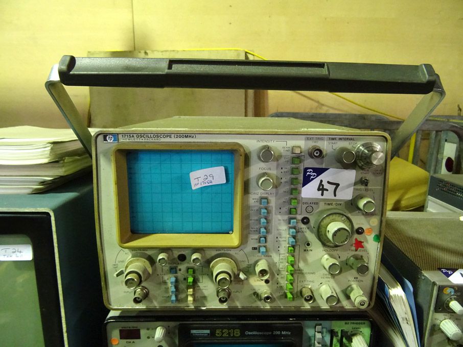 HP 1715A oscilloscope, 200MHz - lot located at: PP...