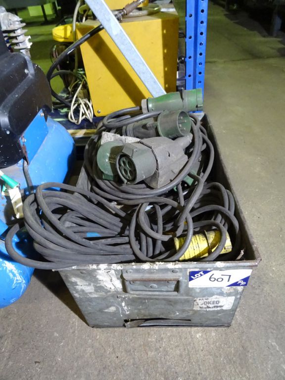 Qty various electrical leads etc - lot located at:...