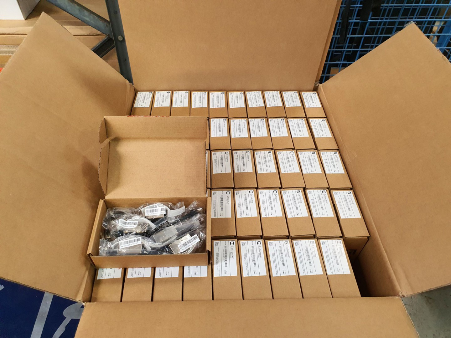 50 boxes Extreme ACC-305C-ETH-CAP ethernet ports /...
