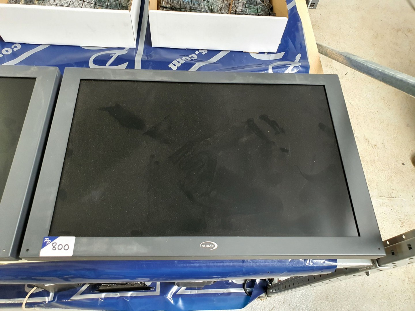 Vutrix 24" HR quad monitor