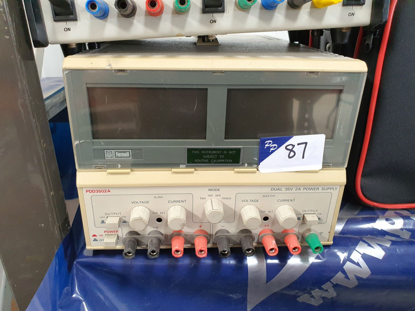 Farnell PDD 3502A twin output PSU, digital meter,...