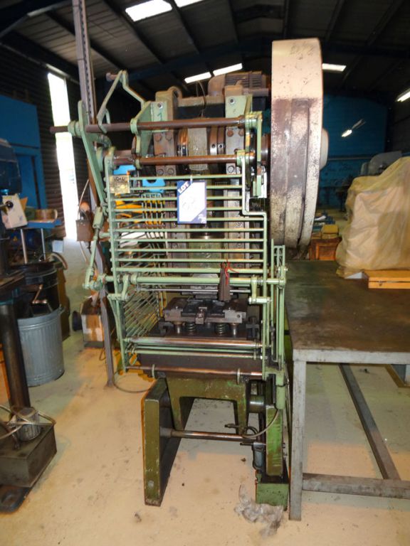 Worcester 30ton inclinable mechanical press, 24x16...