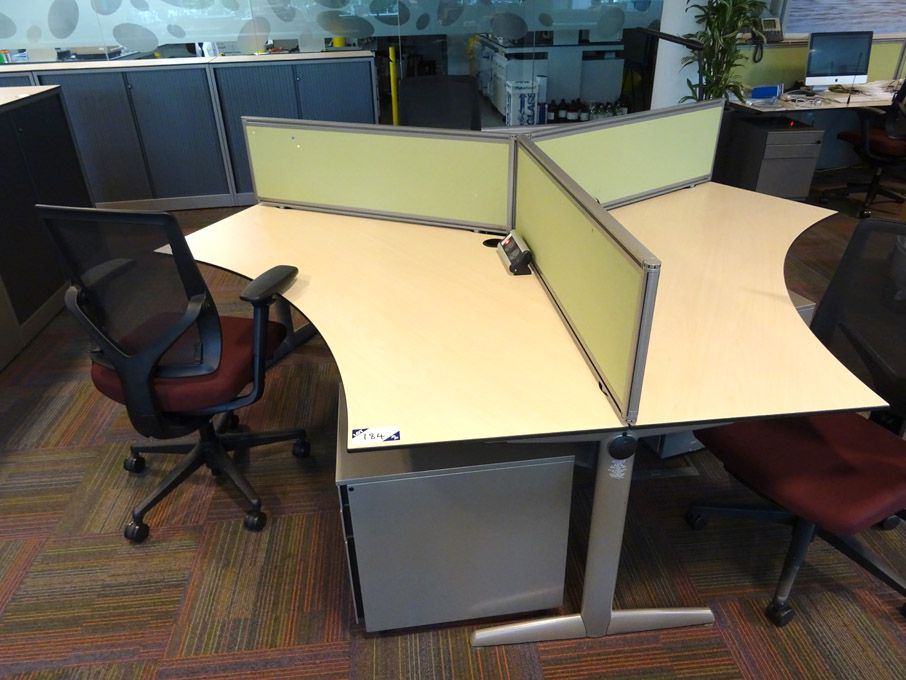 Ahrend maple 3 seater workstations, 1800x900mm wit...