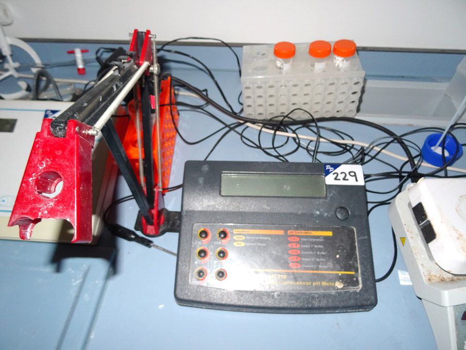 Hanna Instruments PH 210 microprocessor pH meter