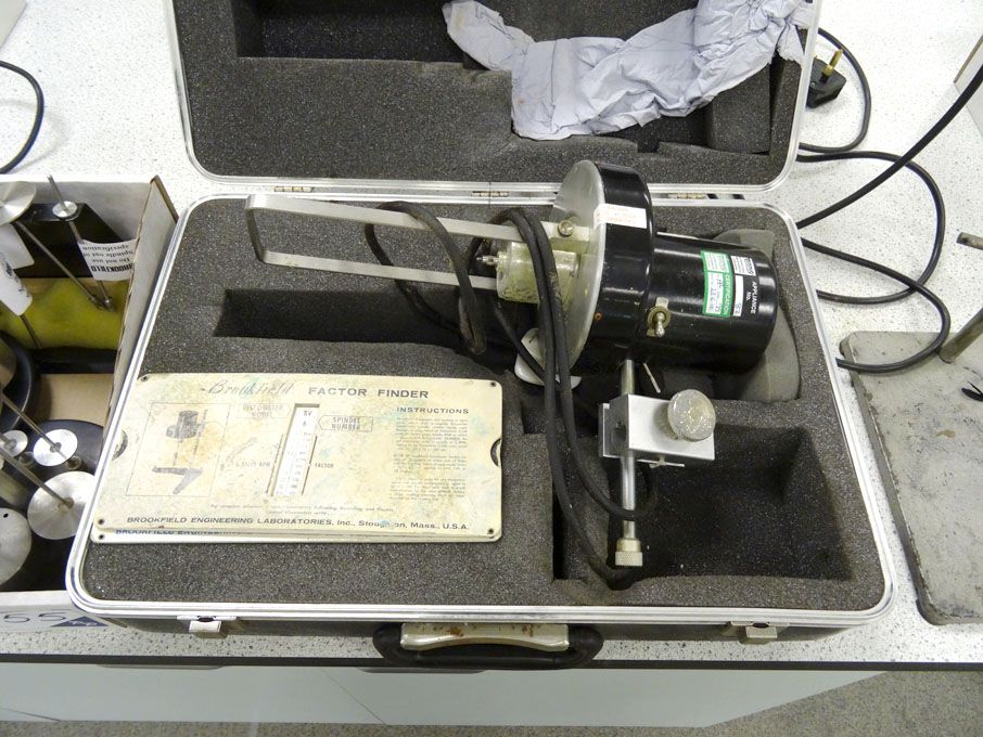 Brookfield RVT viscometer with equipment
