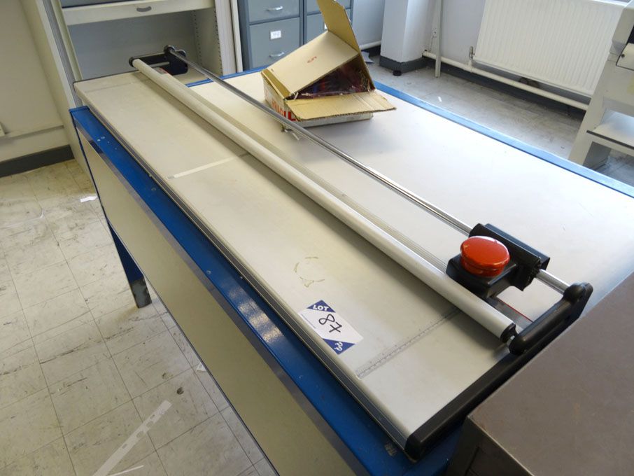 1300mm wide manual paper guillotine