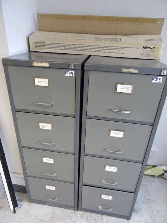 Silverline 2 door metal storage cupboard, 2x metal...