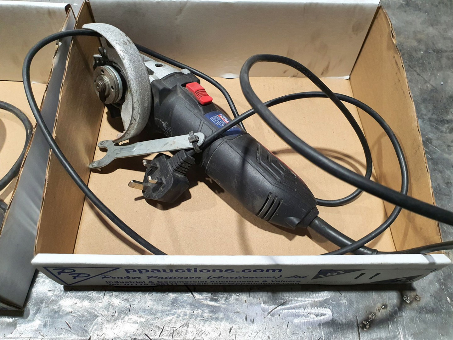 Sealey SAG115 6" angle grinder, 240v