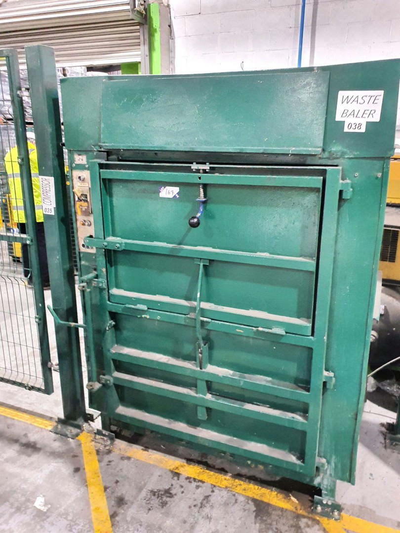 Dixi 15S waste baler