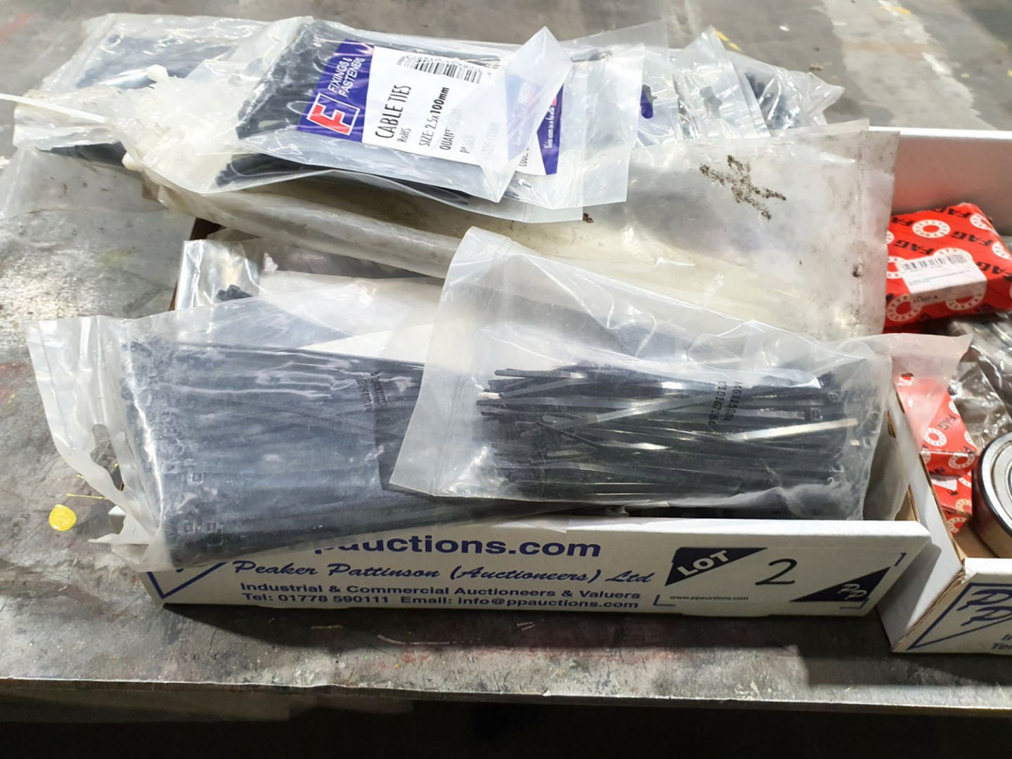 Qty various size cable ties (unused)