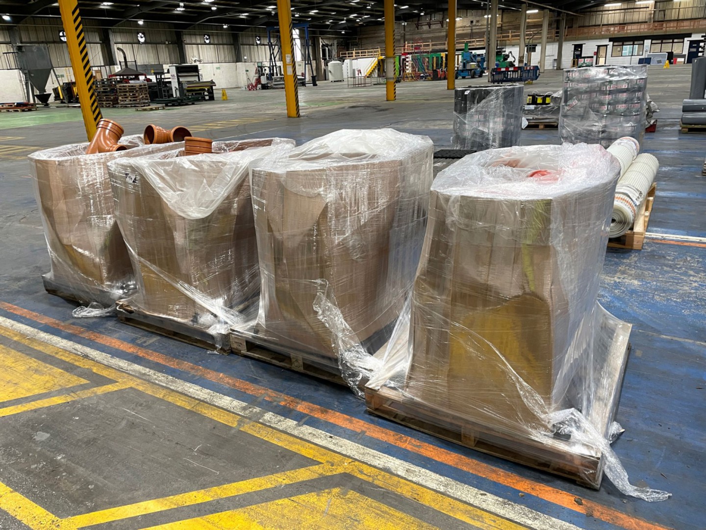 4 pallets various drainage ducting connectors, joi...