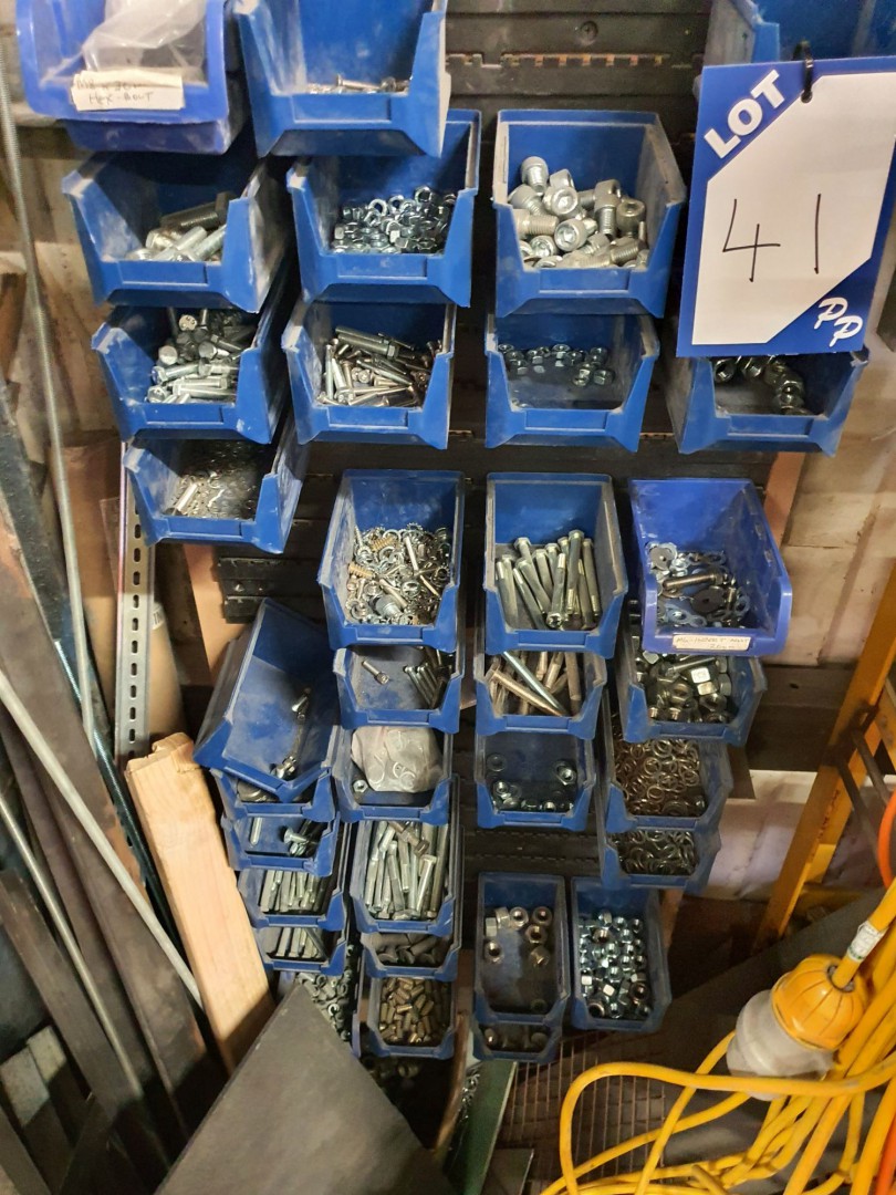 Wall mounted lin bin rack inc: various lin bins &...