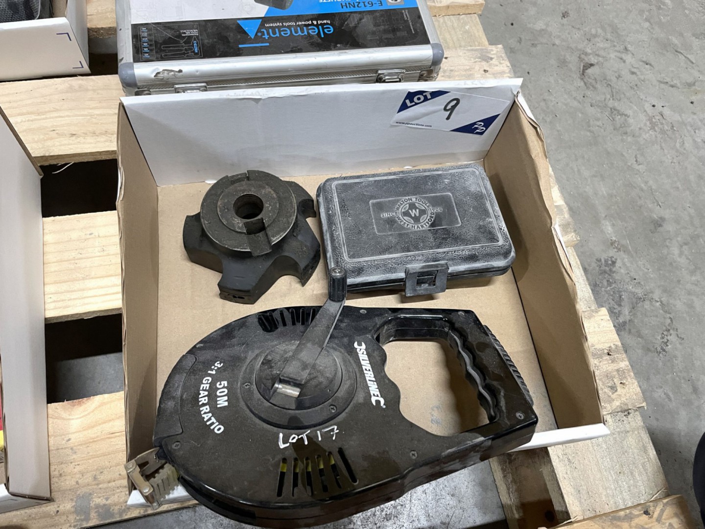 Silverline 50m tape, Walton Tools set etc