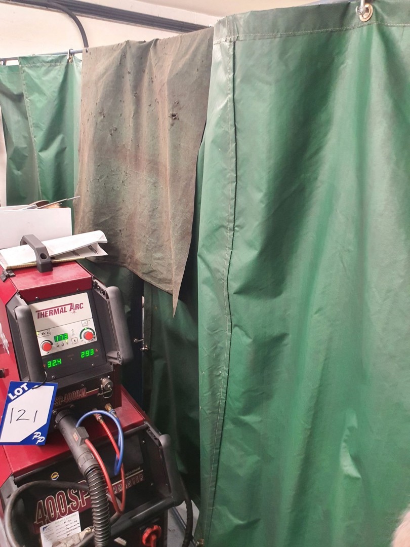 3x freestanding green welding screens, 1600x1800mm