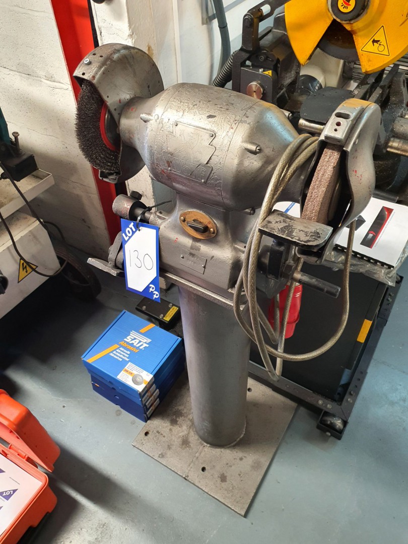Wolf 8” DE polisher / grinder on stand, 2950rpm