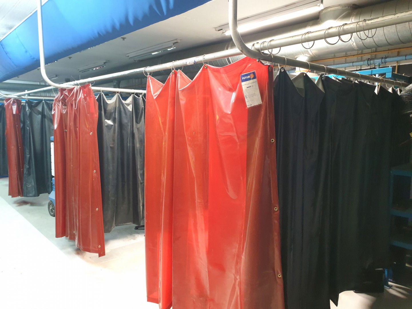 Qty Futuris 6x6ft orange & black welding curtains