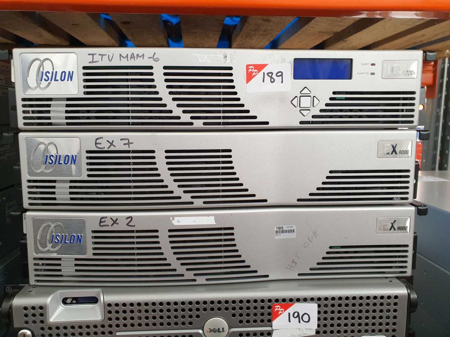 Isilon IQ9000i, 2x EX9000 NAS storage drives