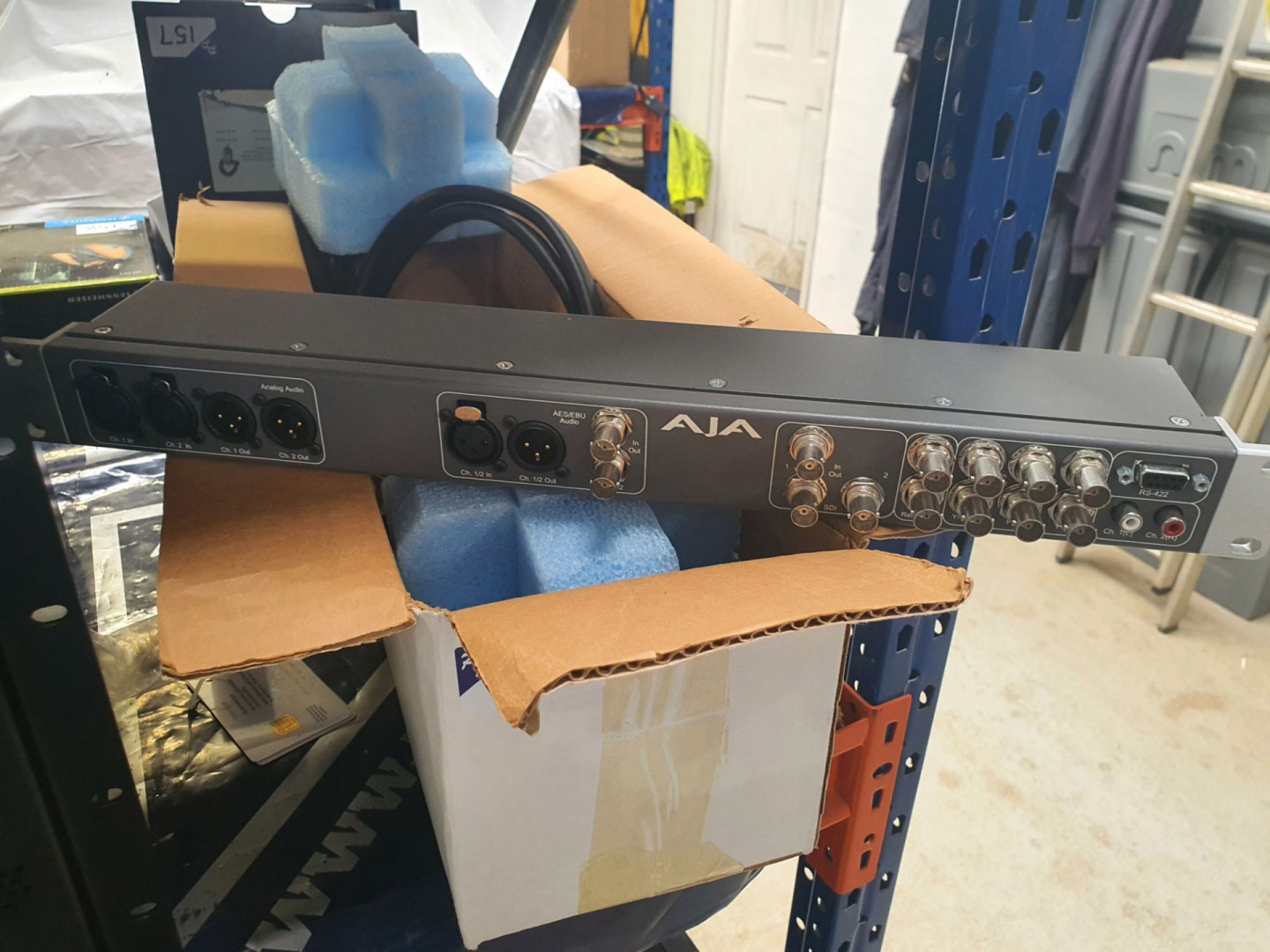 AJA KL box (boxed)